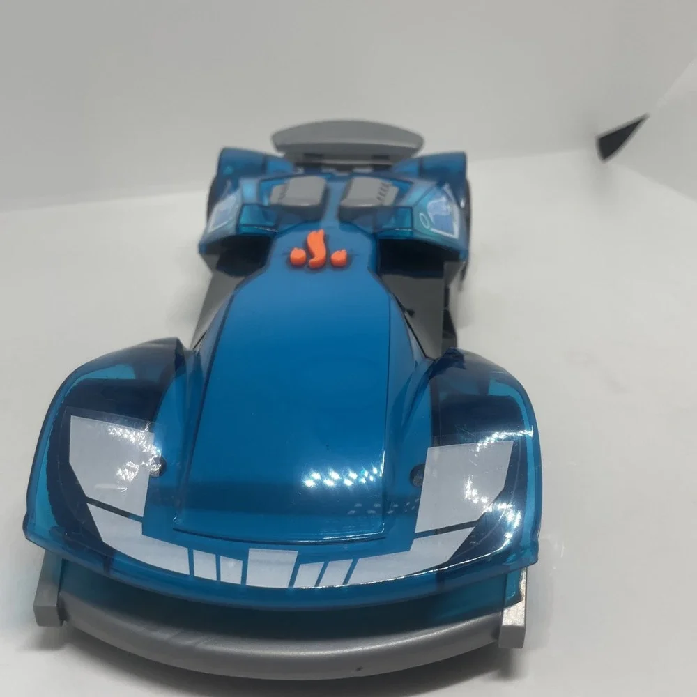 Hot Wheels Color Crashers Cyber Speeder Car  WORKING  Lights Sound‎ Moves  Fast
